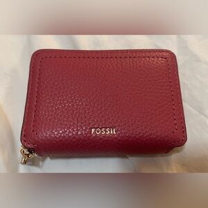 NWT 🏷️ Fossil Logan RFID Zip Around Card Case